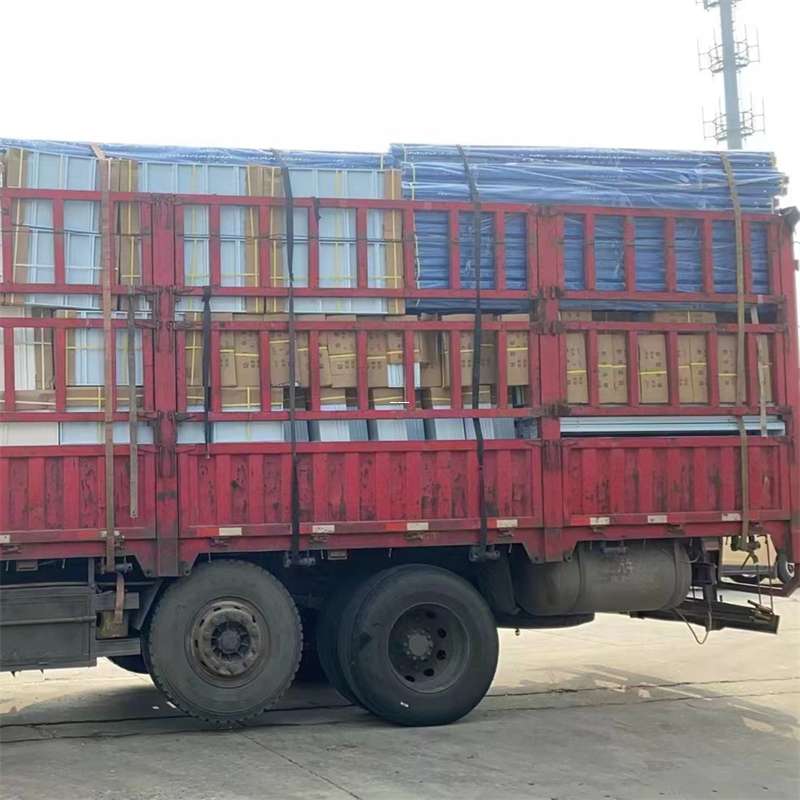 市南区镇雄县物流运输：多元服务与高效线路探索